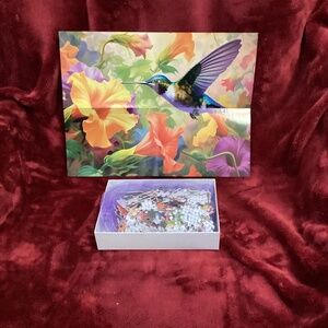 500 Piece Humming Bird Yellow Flower Puzzle